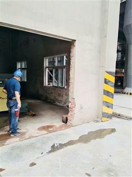 信然螺杆空压机在中国中材水泥安装现场